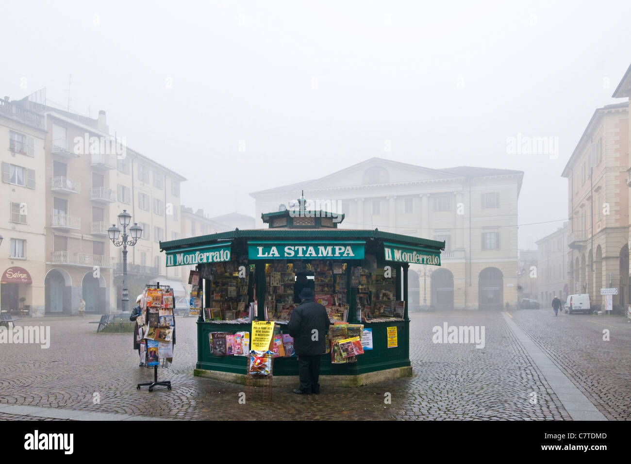 Mazzini square hi-res stock photography and images - Alamy