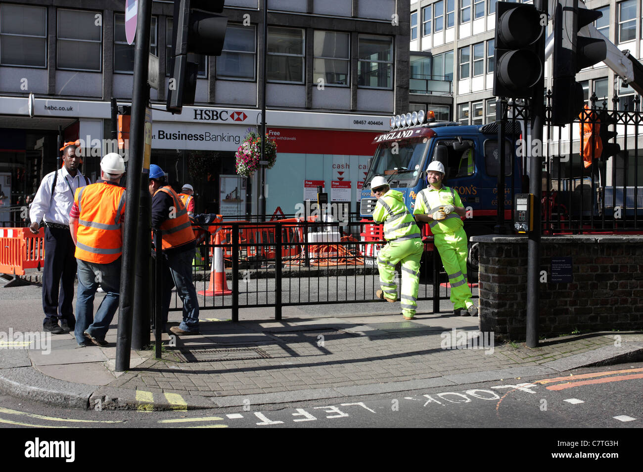 Early stages of redevelopment of Paddington Station Crossrail project ...