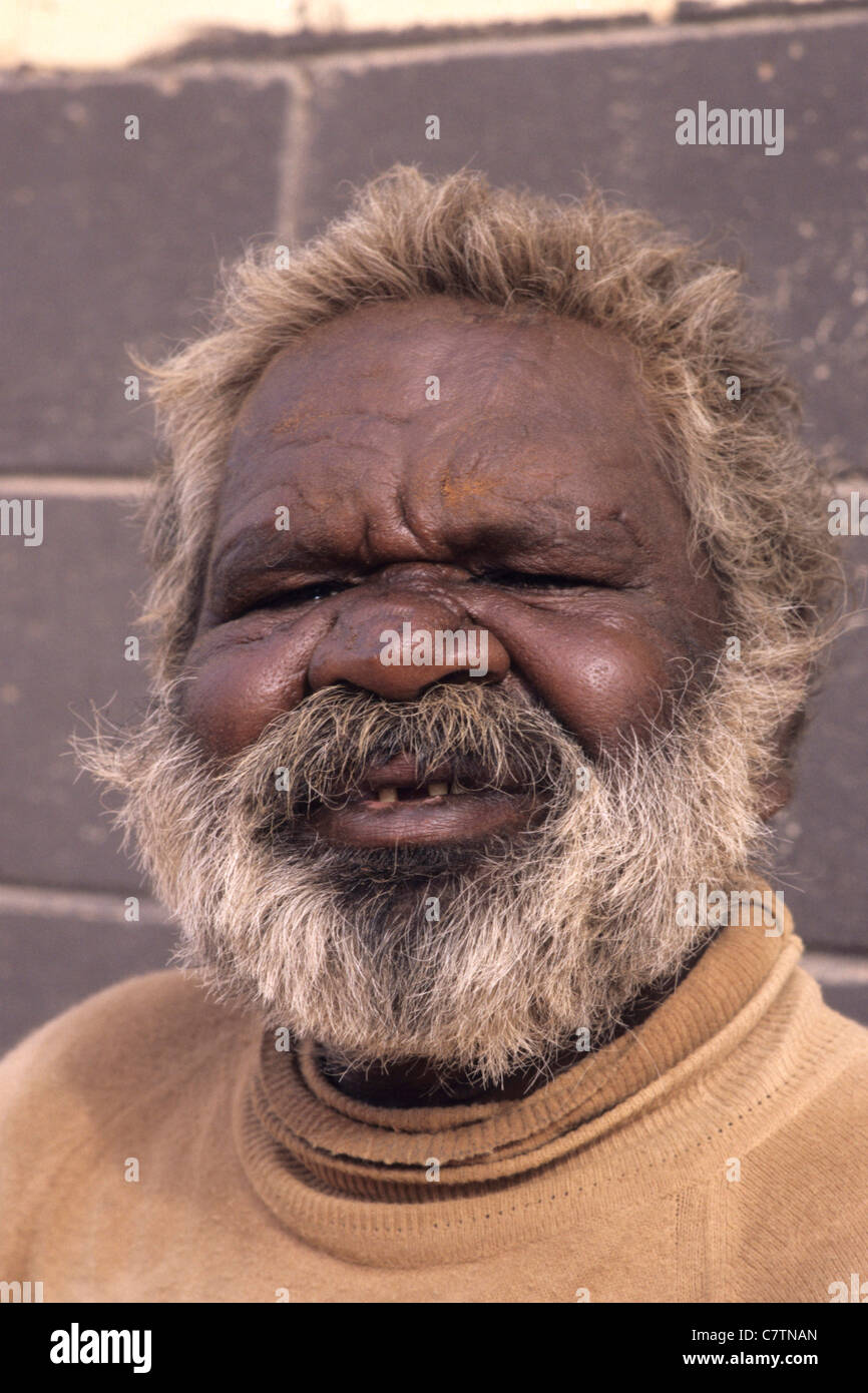 Australia, aboriginal man Photo - Alamy