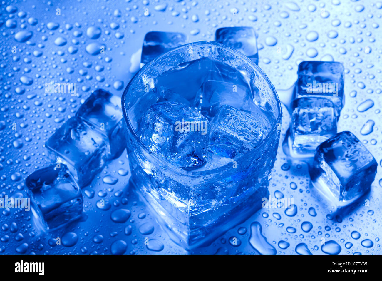 Clear cold water flash hi-res stock photography and images - Alamy
