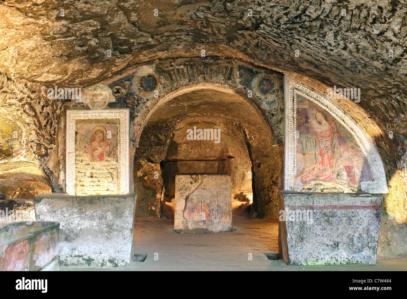 Italy, Campania, Prata Principato Ultra, Maria SS. Annunziata, Paleochristian basilica: catacomb Stock Photo