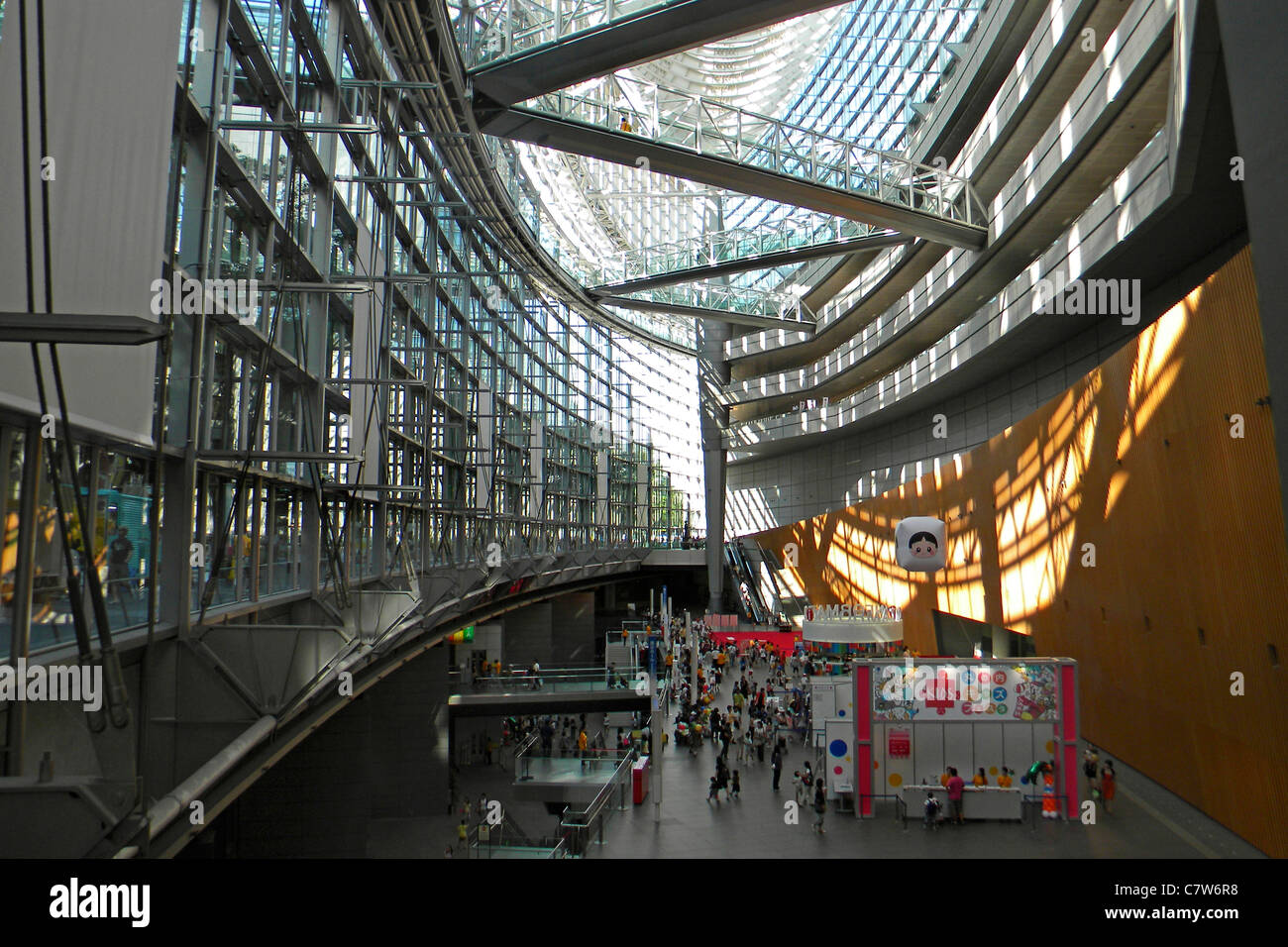 Japan, Honshu, Tokyo International Forum interior Stock Photo