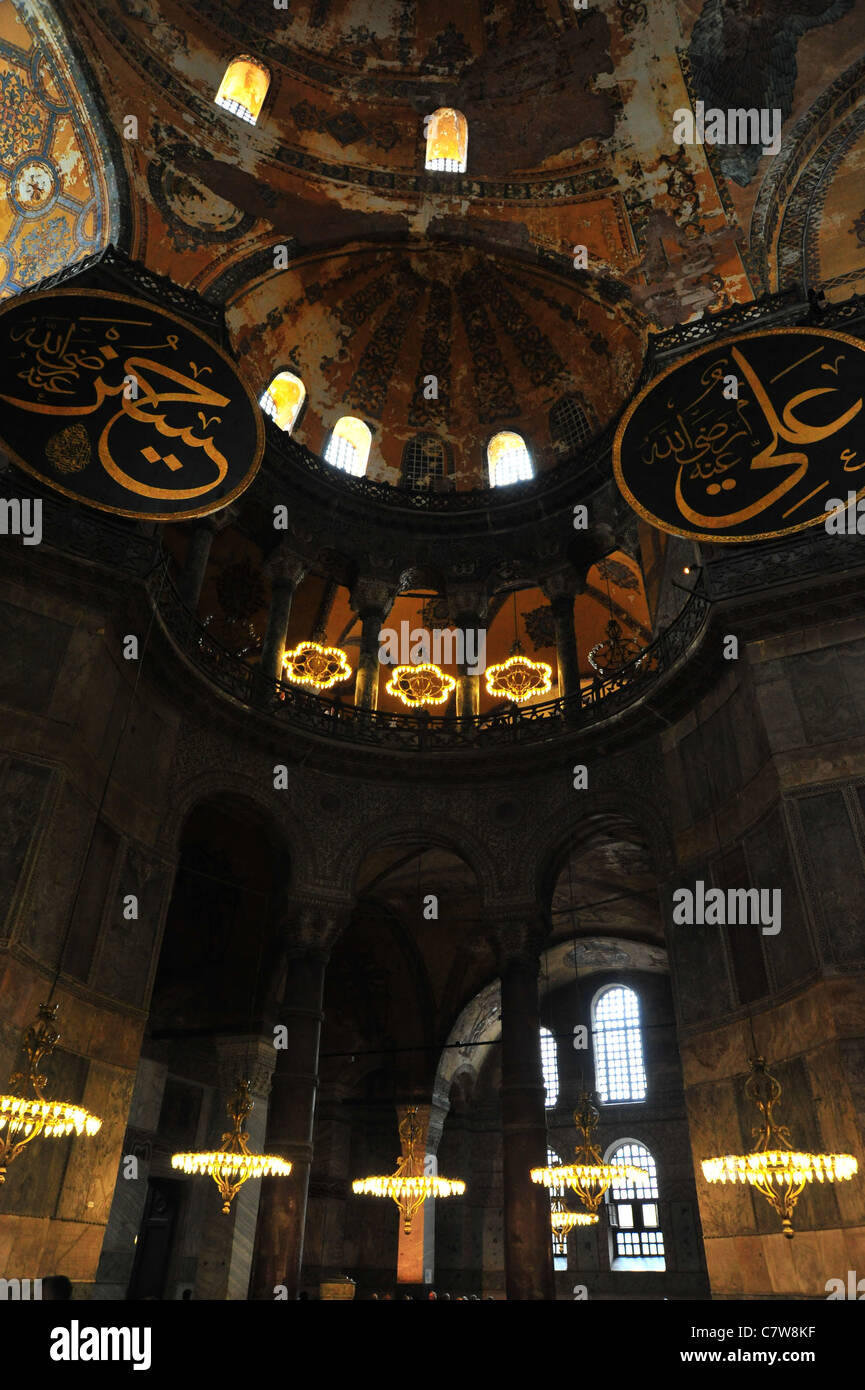 Views of the Blue Mosque in Istanbul Stock Photo - Alamy