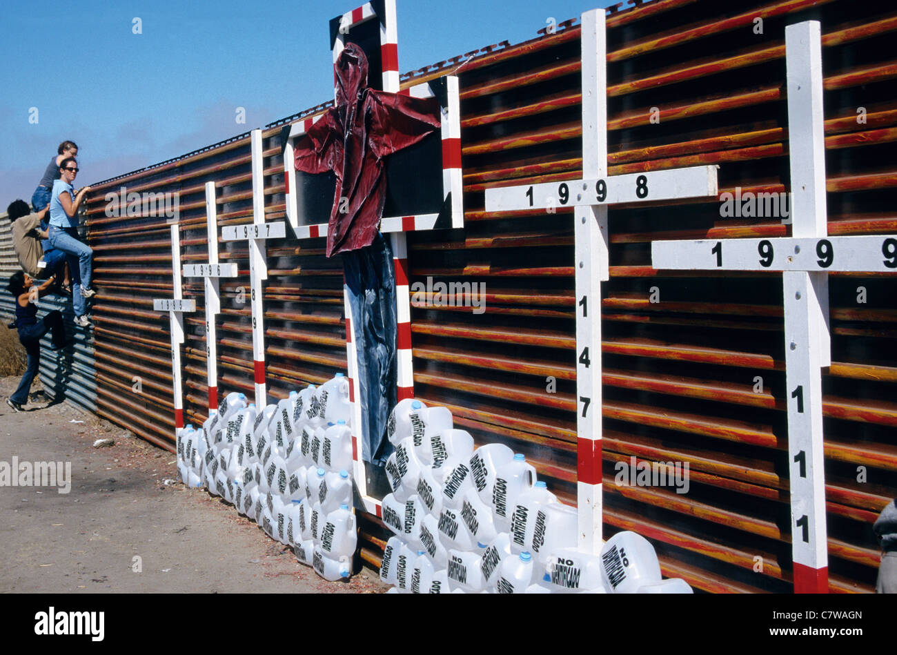 Tijuana White crosses commerorate Mexicans who died in their attempt to enter the USA Stock Photo