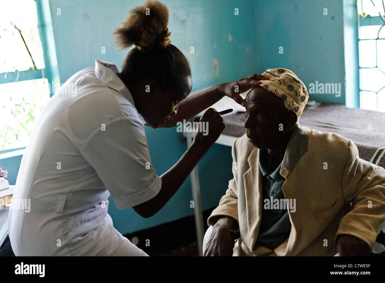 Health clinic hi-res stock photography and images - Page 14 - Alamy