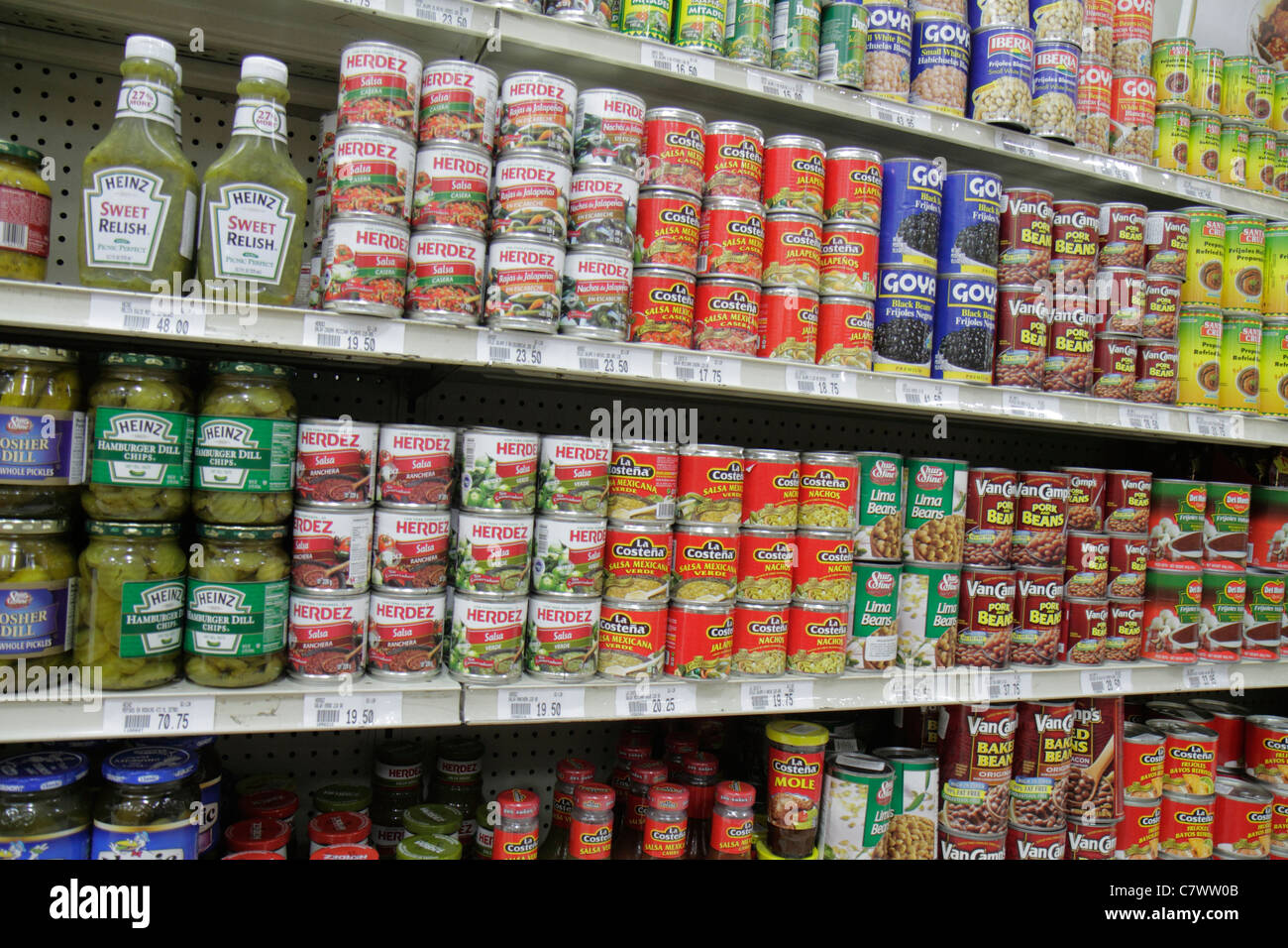 Managua Nicaragua Plaza Espana La Colonia Supermarket grocery store