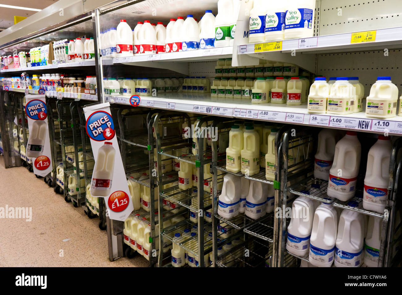Tesco Supermarket Milk Hi res Stock Photography And Images Alamy