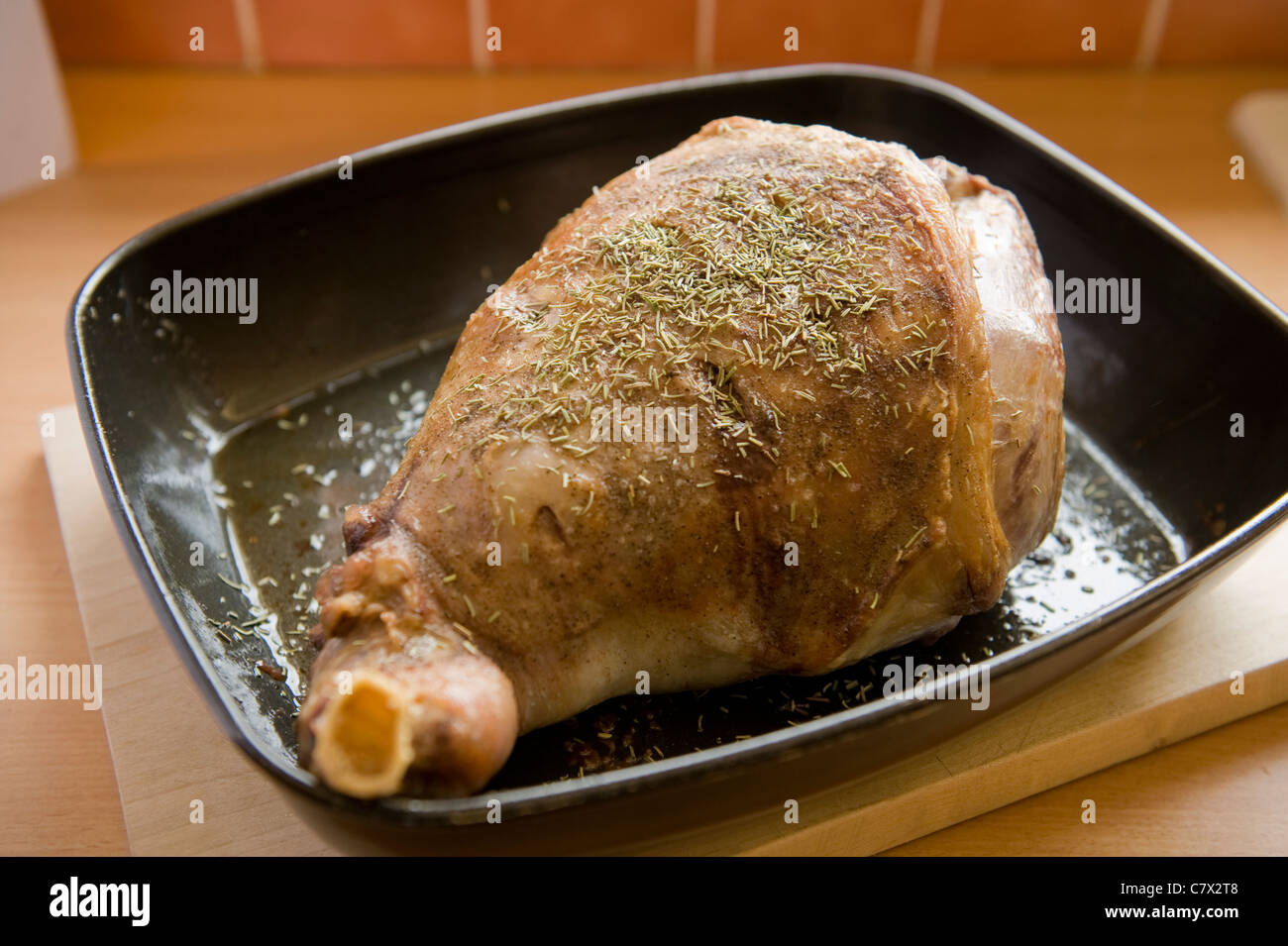 Leg of lamb hires stock photography and images Alamy