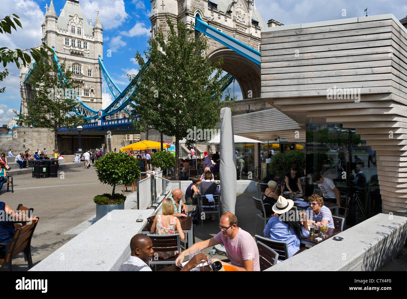 Restaurant on the South Bank of the River Thames in front of Tower Bridge, London, England Stock Photo