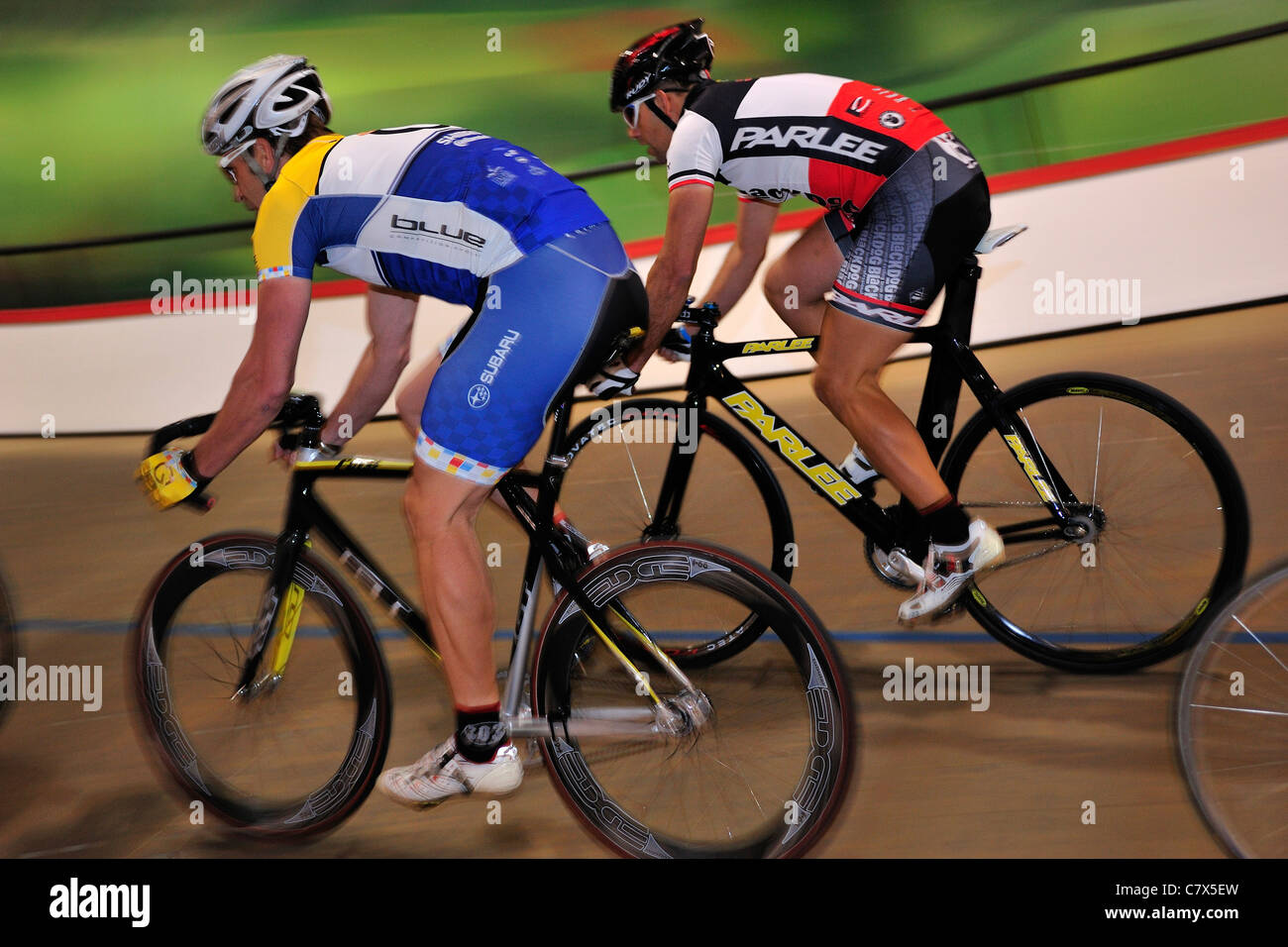 Velodrome track racing Stock Photo - Alamy