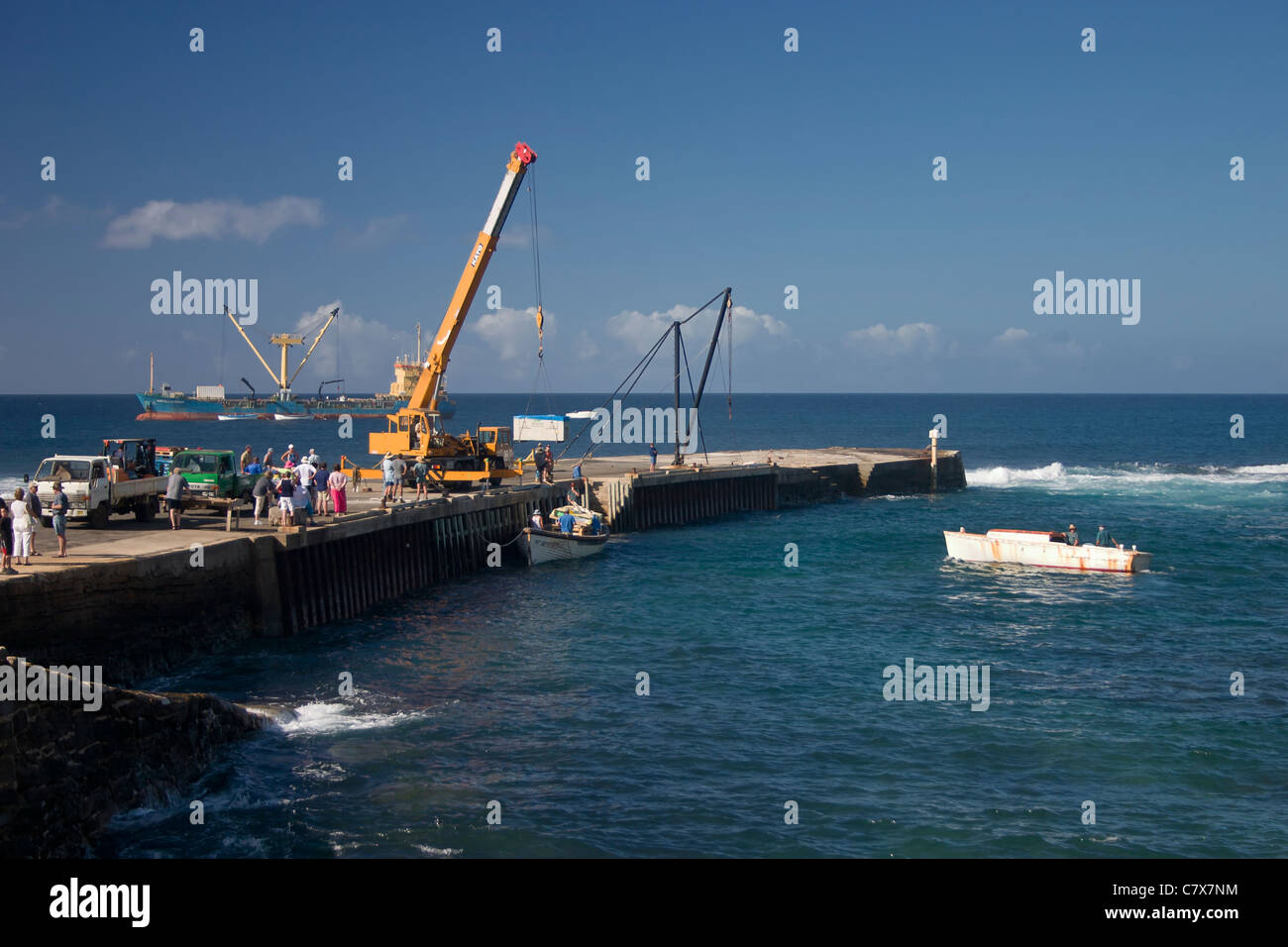 Norfolk Island unloading ship at wharf using lighters Stock Photo Alamy