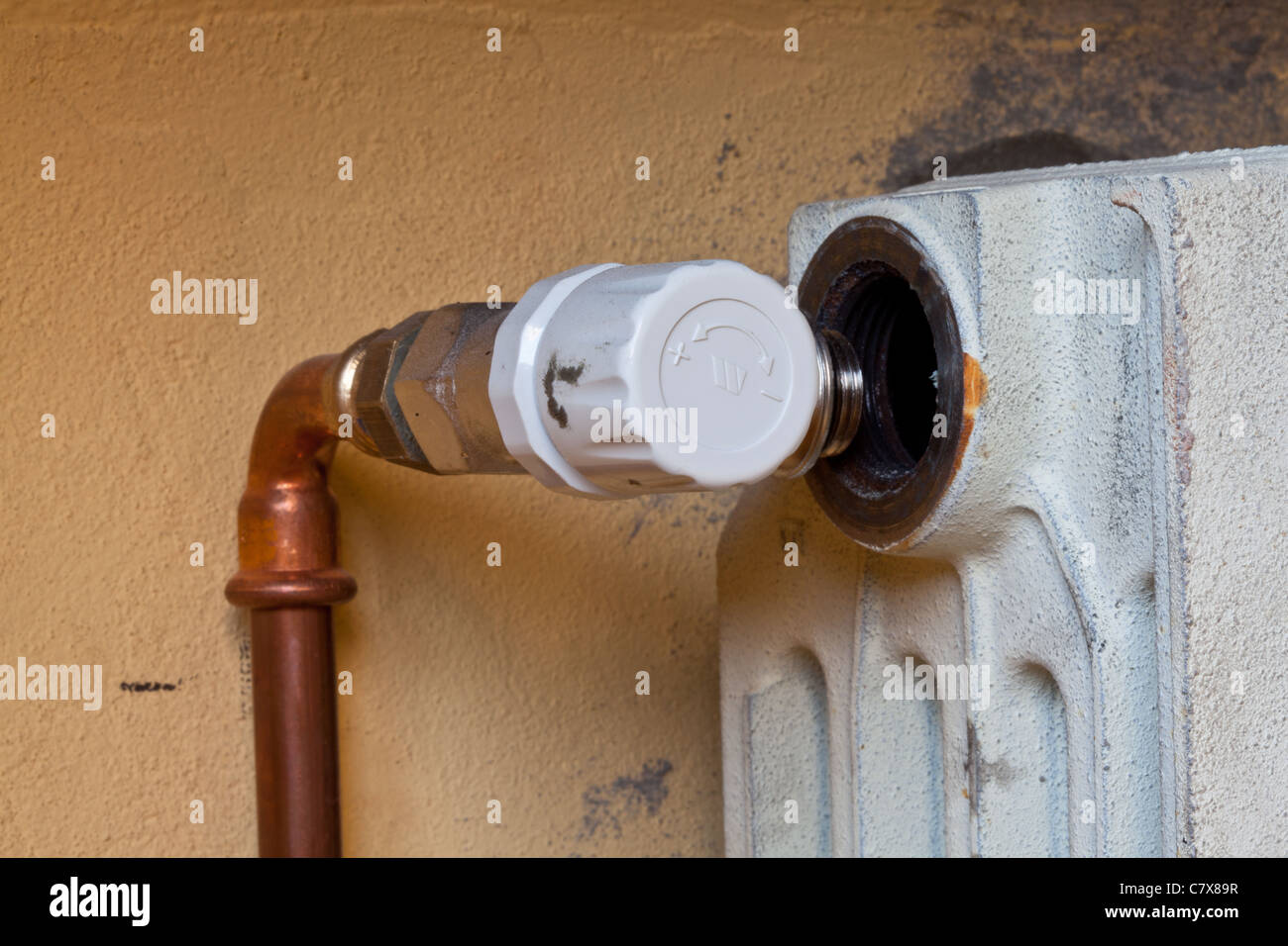Heater Copper Pipes Stock Photos & Heater Copper Pipes Stock Images Alamy
