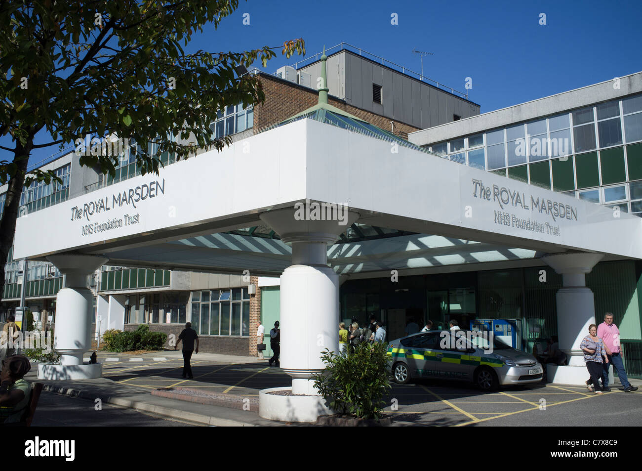The Royal Marsden NHS Foundation Trust hospital for cancer treatment in Sutton, Surrey, UK Stock Photo