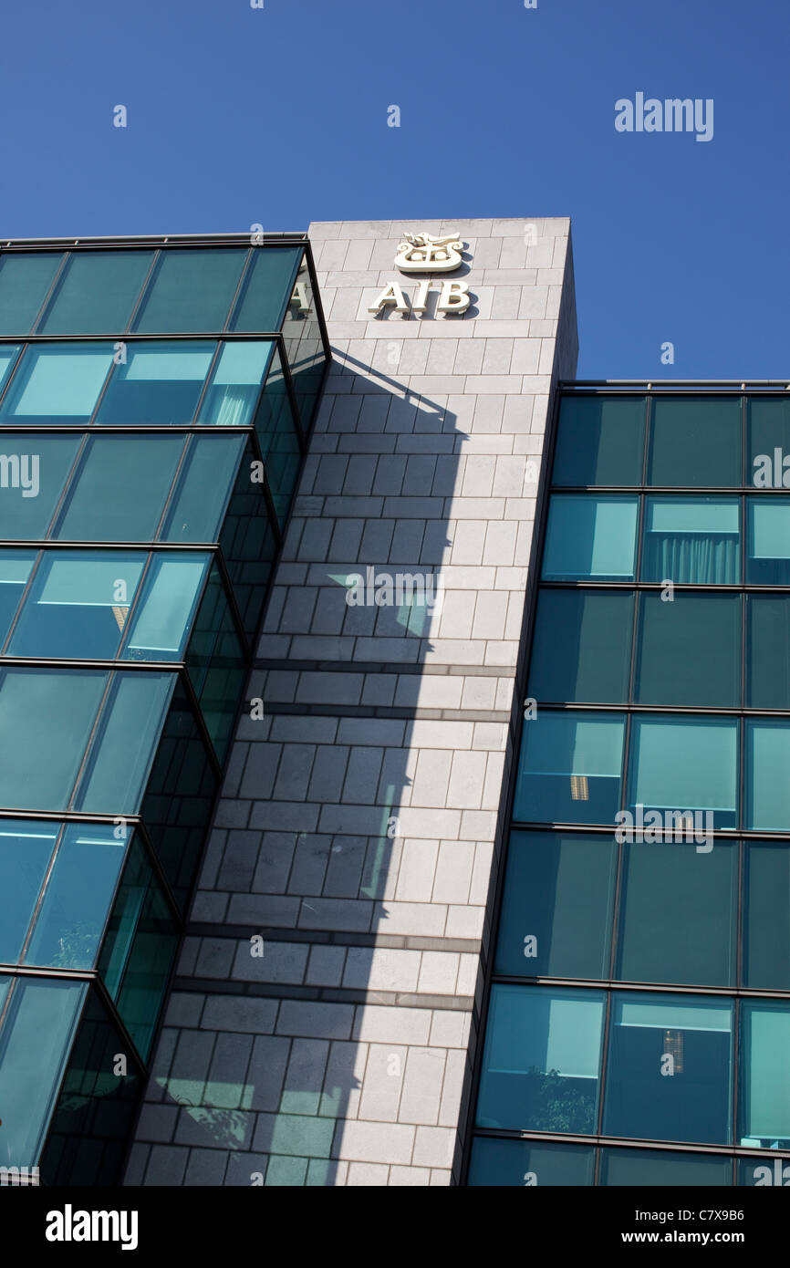 AIB Allied Irish Bank International Centre Headquarters, AIB Capital Markets at Custom House Quay, Dublin, Ireland. Stock Photo