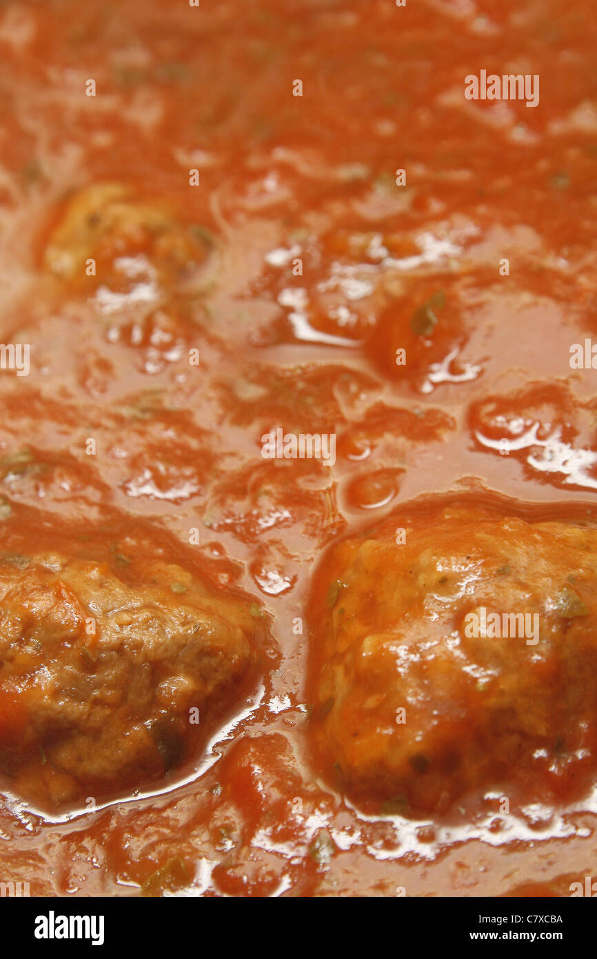 ready meal of vegetarian quorn meatballs and spaghetti Stock Photo Alamy