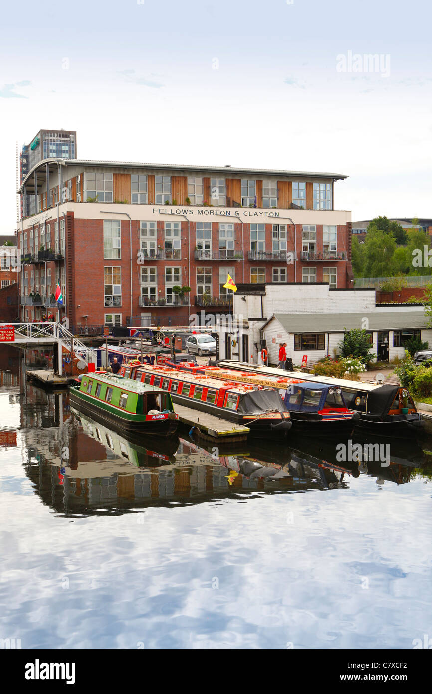 Sherborne Wharf apartments and canals, Birmingham, West Midlands, England, UK Stock Photo