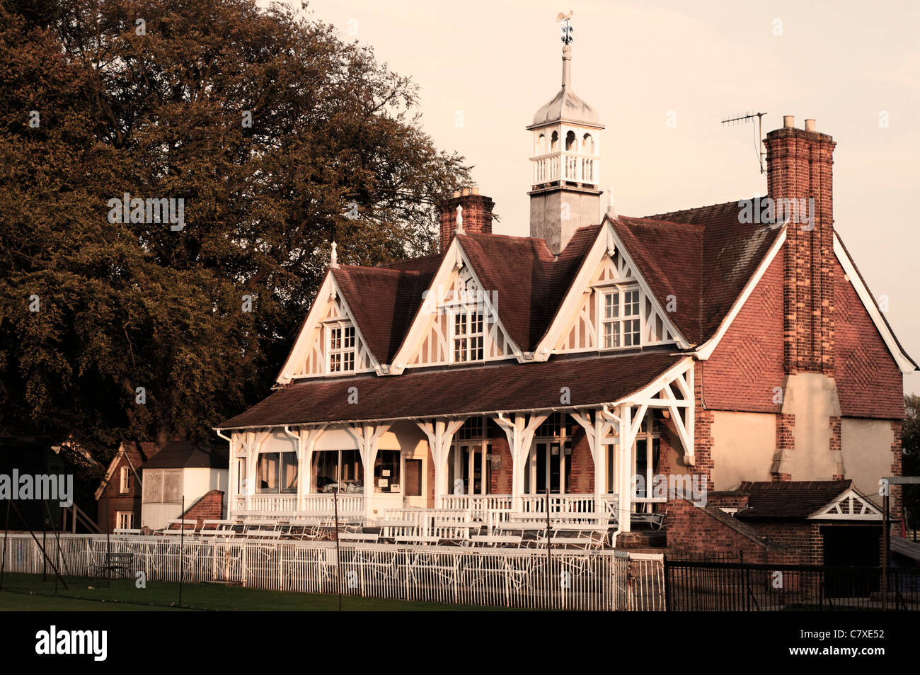 Cricket pavilion hires stock photography and images Alamy