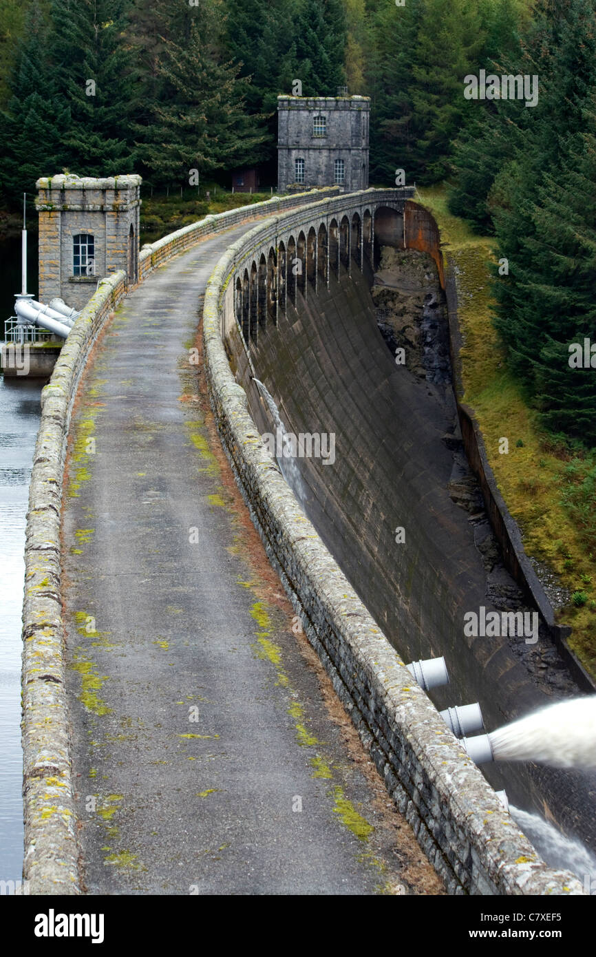 Loch Laggan Dam in Scotland UK Stock Photo Alamy