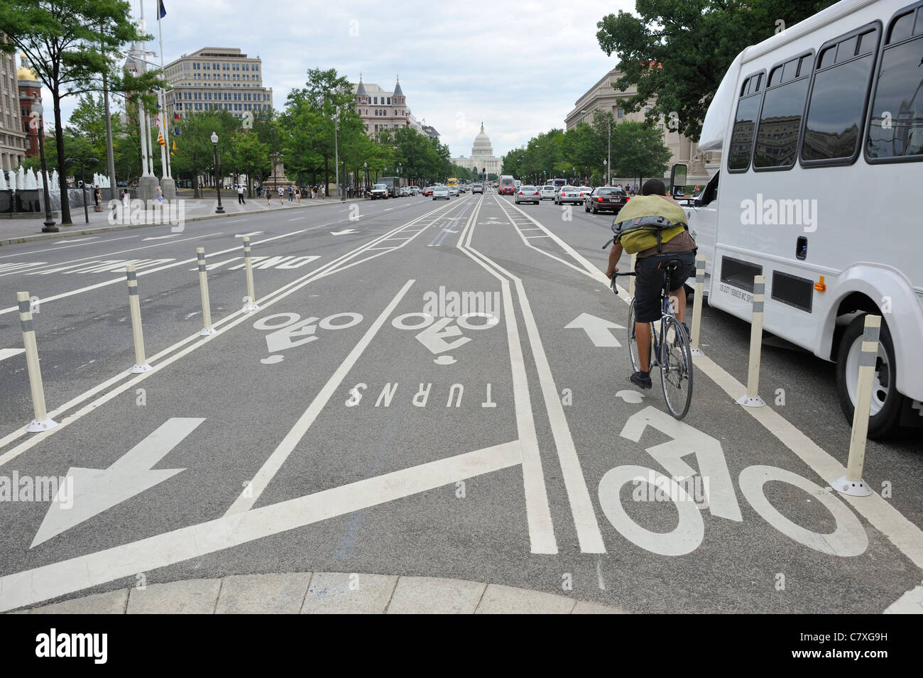 Bike lanes on Pennsylvania Avenue - Bike Lanes On Pennsylvania Avenue Nw Washington Dc C7XG9H