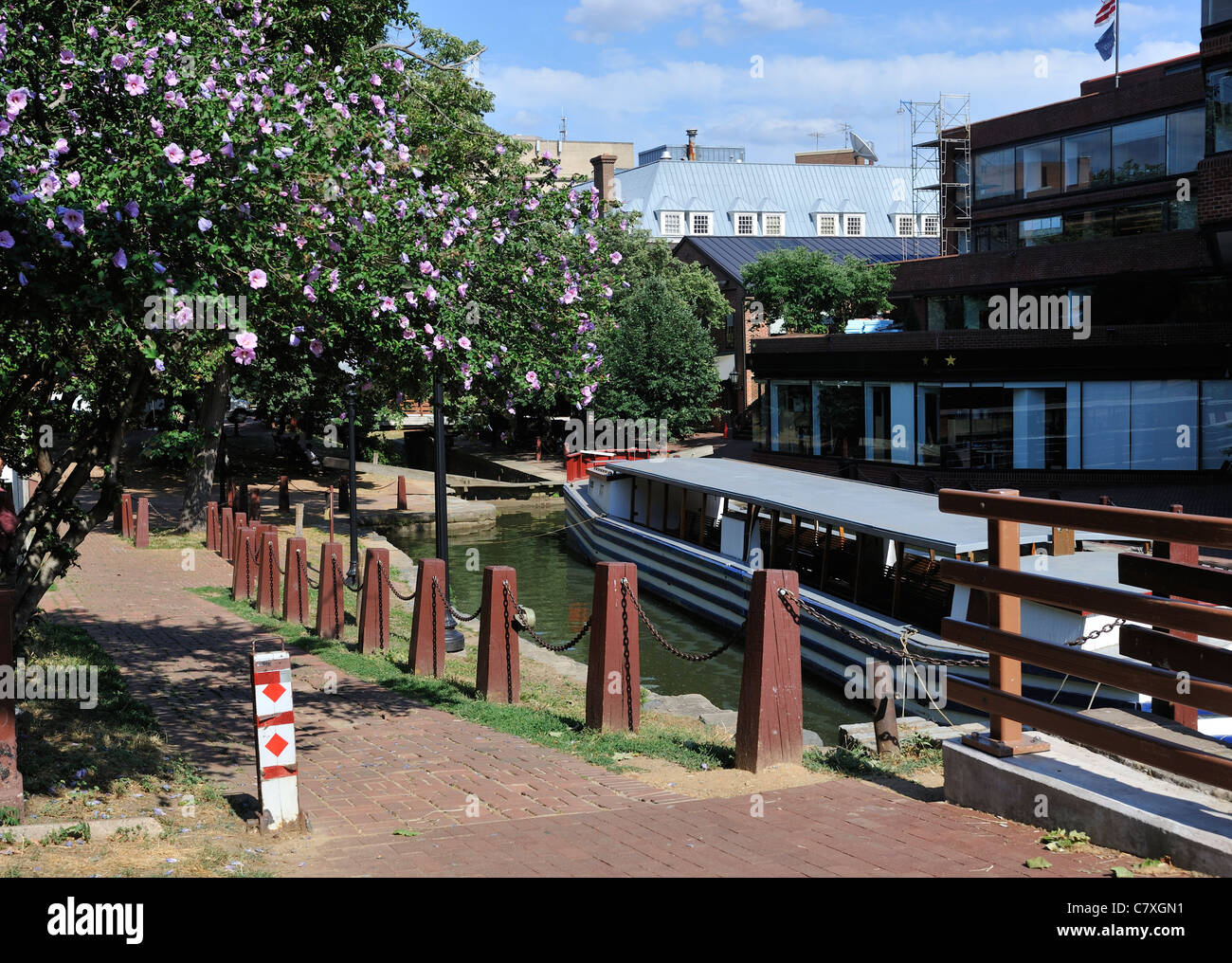 C&o canal georgetown hi-res stock photography and images - Alamy