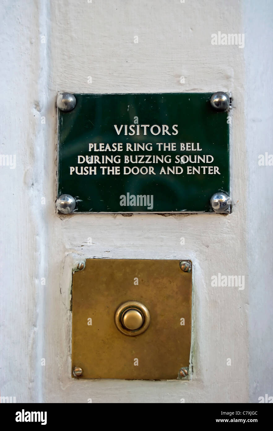 doorbell with instructions at the charles dickens museum, doughty street, london, england Stock Photo