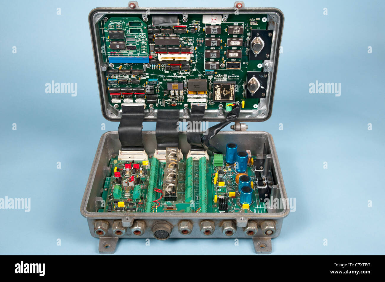Industrial computer unit in a sealed weather proof housing designed for