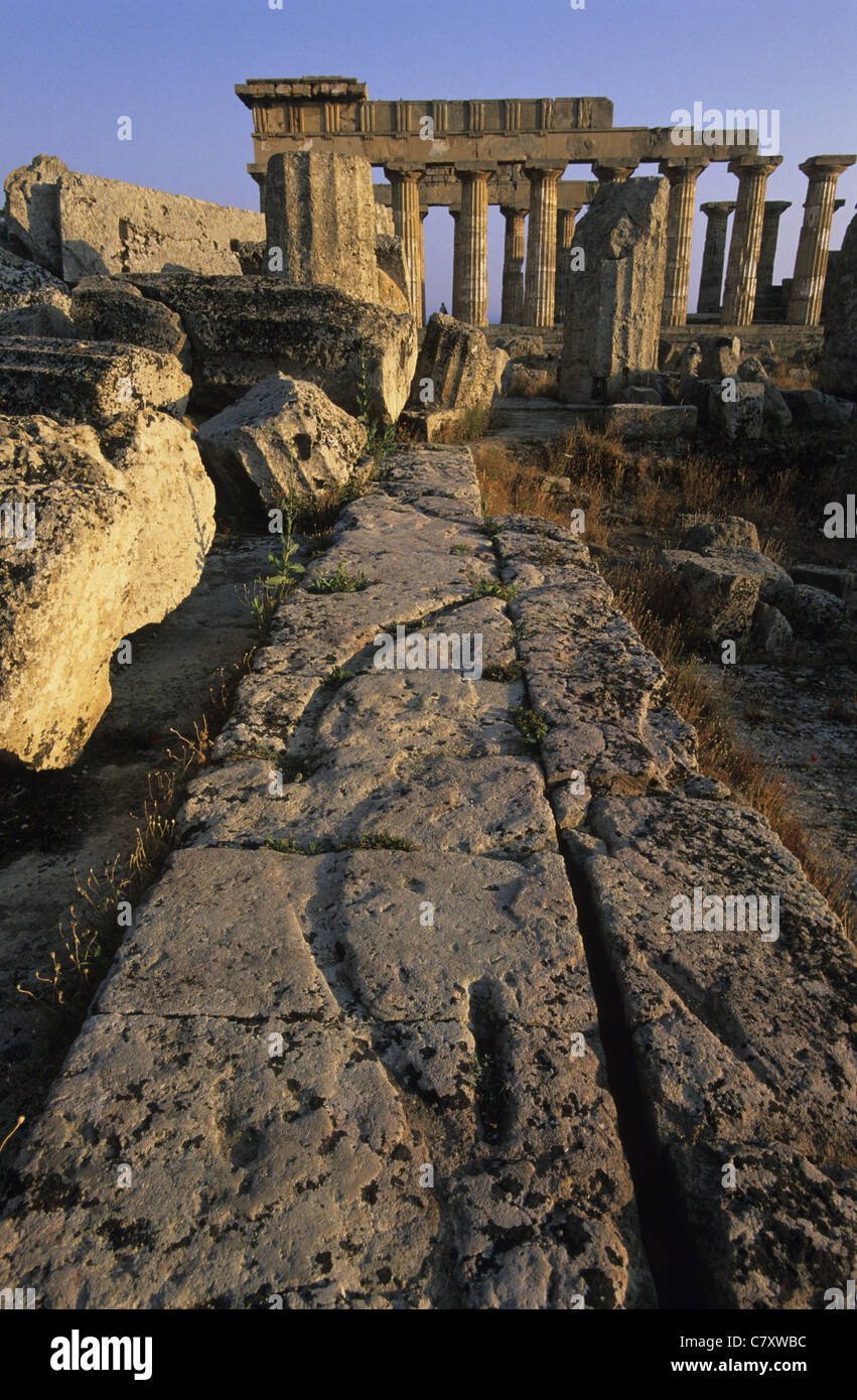 Selinunte sicily temples hi-res stock photography and images - Alamy