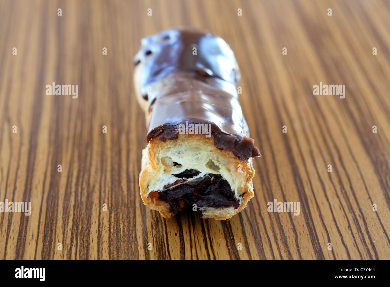 Chocolat Eclair High Resolution Stock Photography And Images Alamy