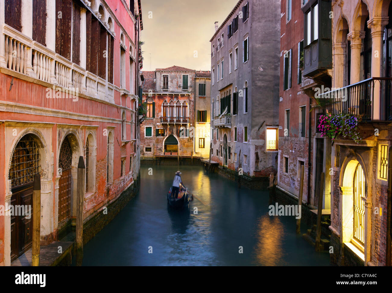 Traditional Venice gondola ride Stock Photo - Alamy