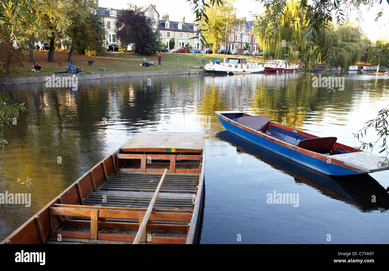 Punting On The Cam River Cambridge UK Stock Photo