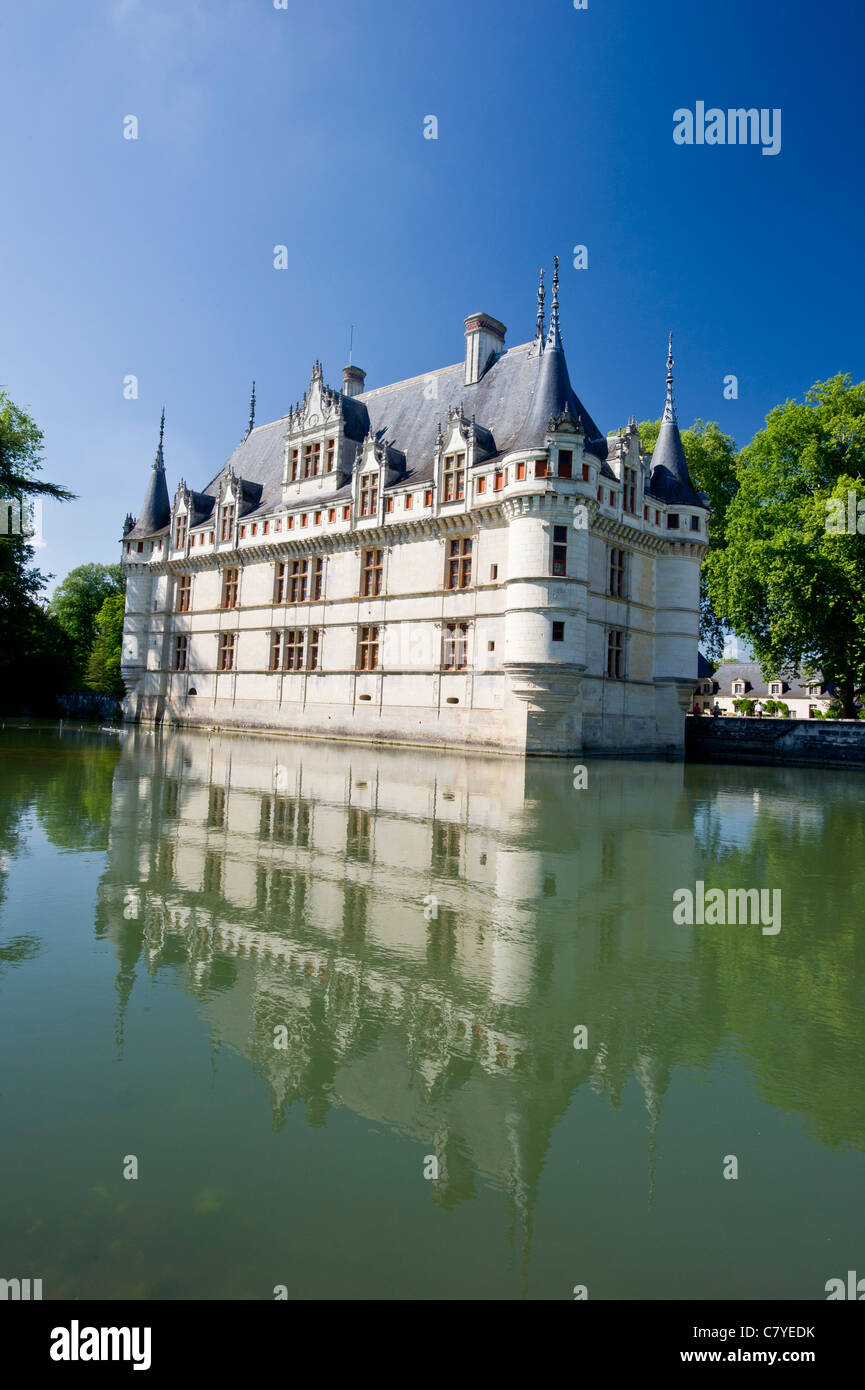 Chateau of Azay-le-Rideau, French Renaissance chateaux on the Indre River. Centre of Touraine Azay-le-Rideau AOC white rose wine Stock Photo