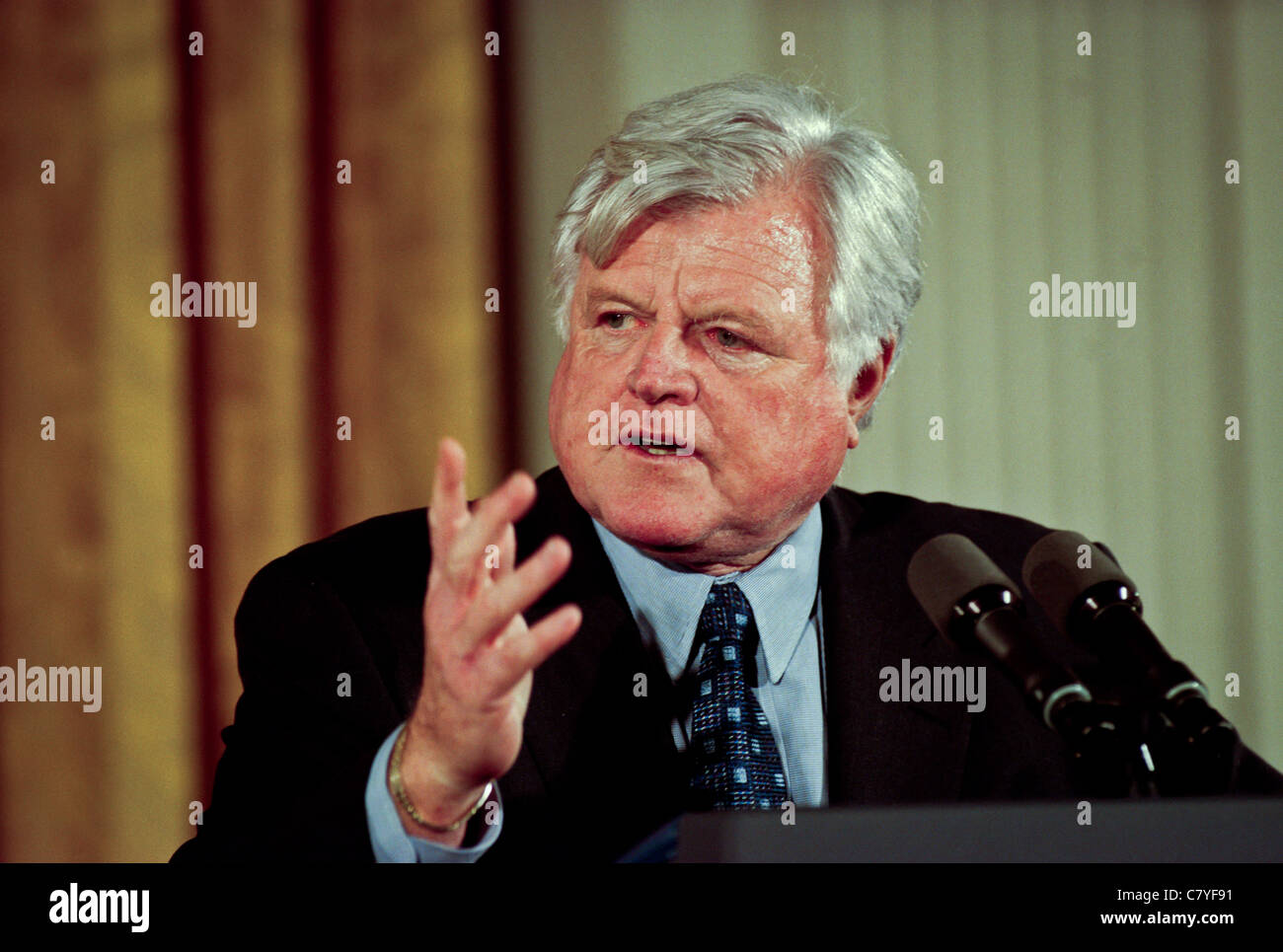 Senator Ted Kennedy during an event in the East Room of the White House January 13, 1999 Stock Photo