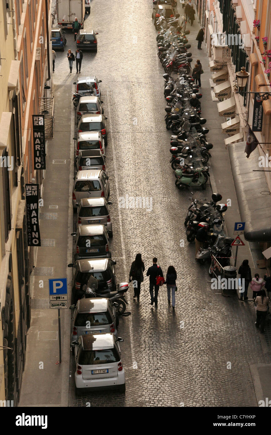 Rome cars hi-res stock photography and images - Alamy