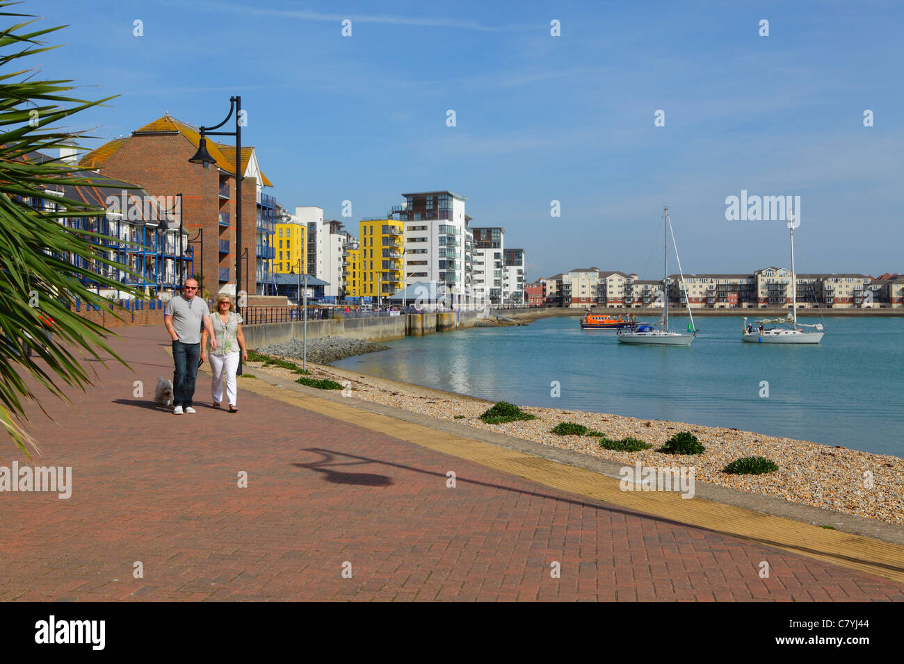 Flats along seafront hires stock photography and images Alamy