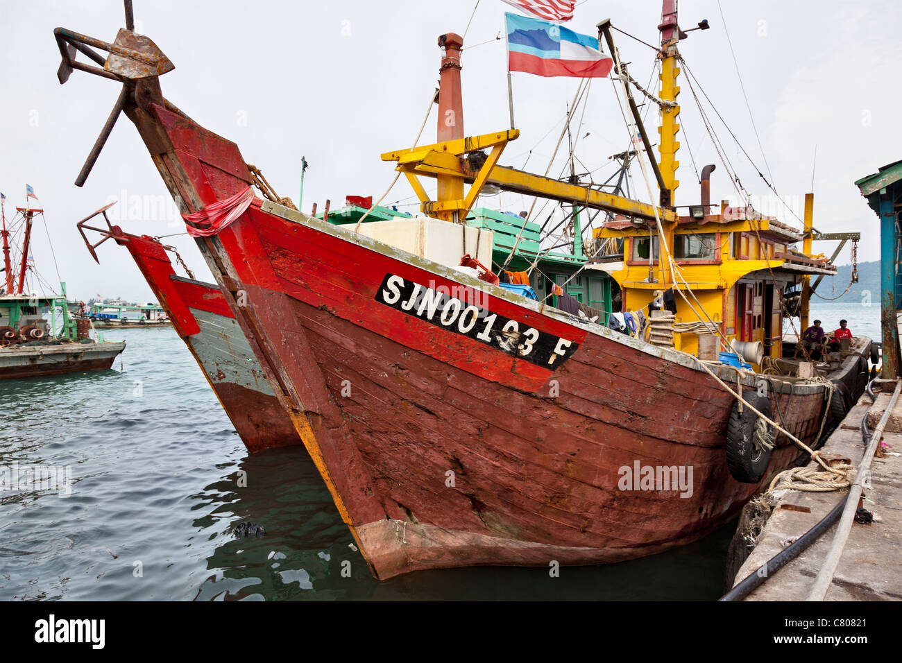 Fishing boats at fish docks, Kota Kinabalu, Sabah, Malaysian Borneo Stock Photo