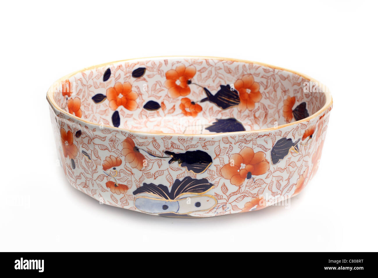 China vase cut out antique hi-res stock photography and images - Alamy