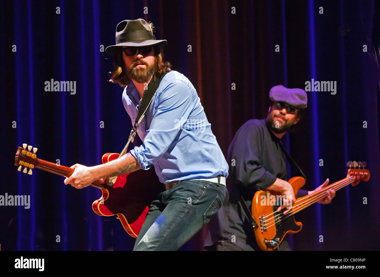 Chris Simmons plays lead guitar for Leon Russell at the Sunset Center - Carmel, California Stock Photo