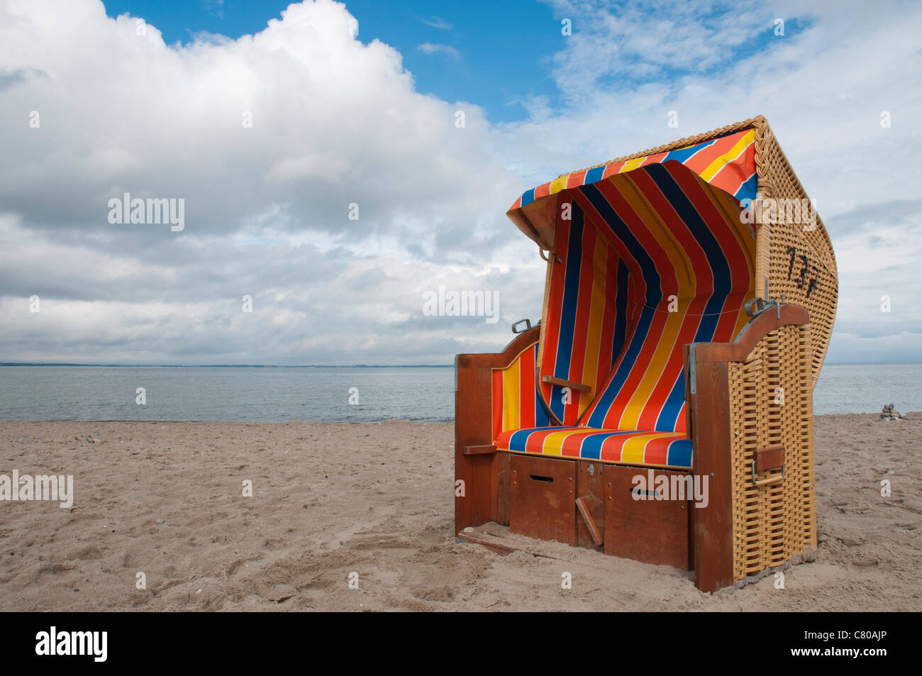 beach chair with roof