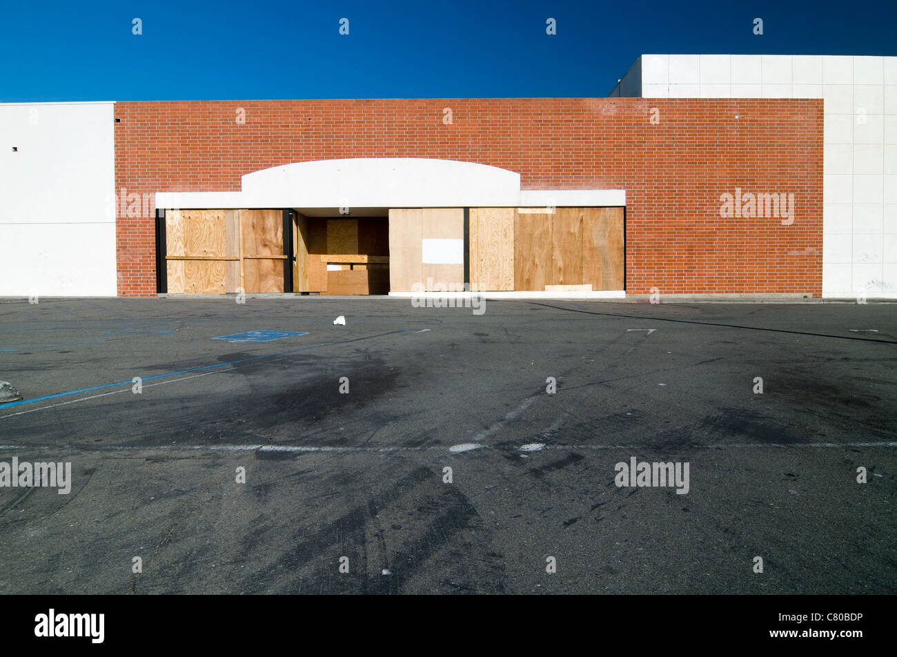 Big box store closing hires stock photography and images Alamy