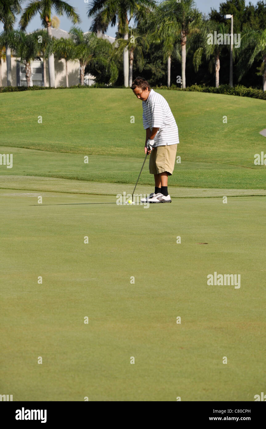 Teenage golfer hi-res stock photography and images - Alamy