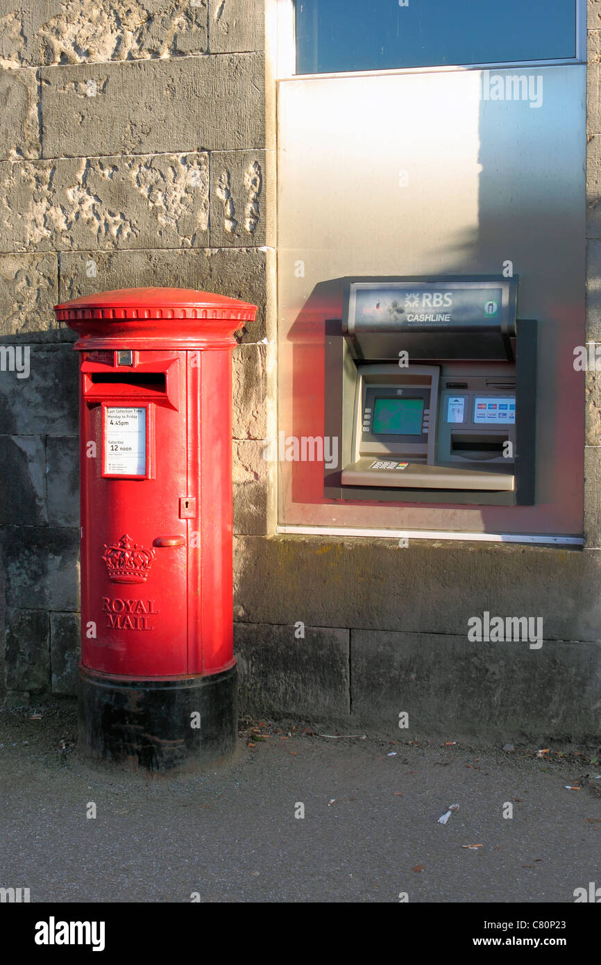 Rothes Post Office, Scottish Crown large Pillar Box and ATM Stock Photo