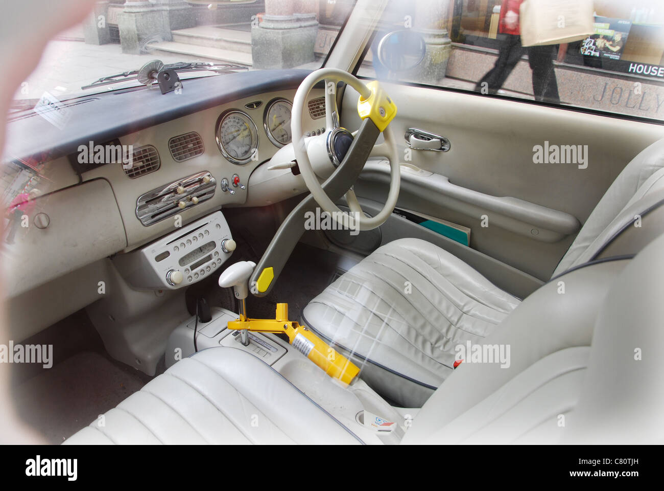 Steering wheel lock hi-res stock photography and images - Alamy