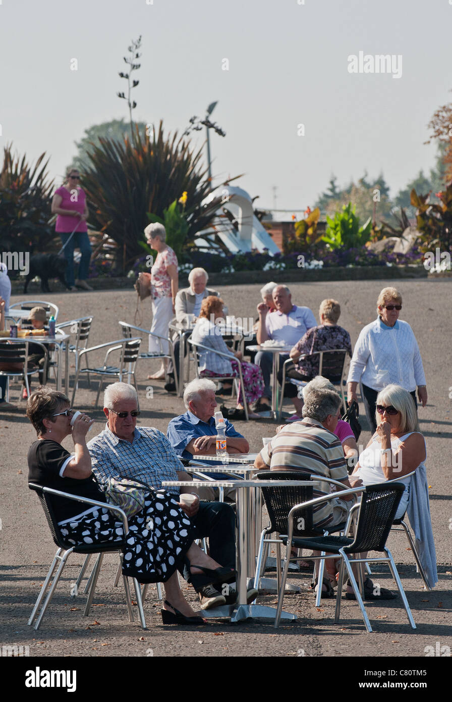 People relaxing at a cafe on the Maldon Promenade in Essex Stock Photo ...