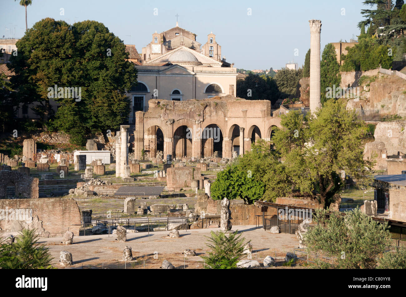 Ancient ruins europe hi-res stock photography and images - Alamy