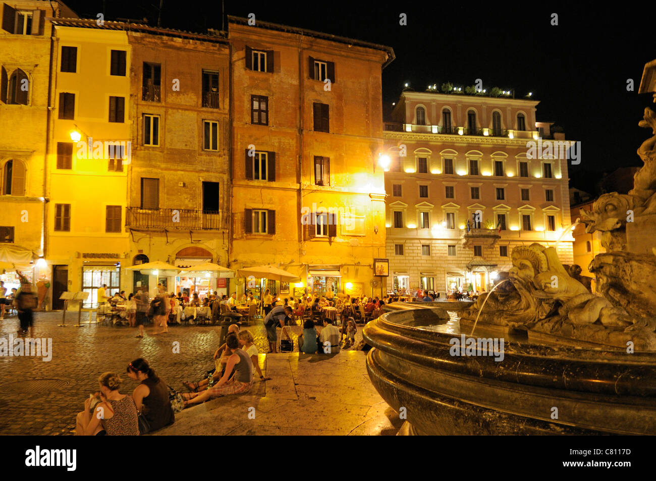 Piazza Della Rotonda, Rome, Italy at night Stock Photo