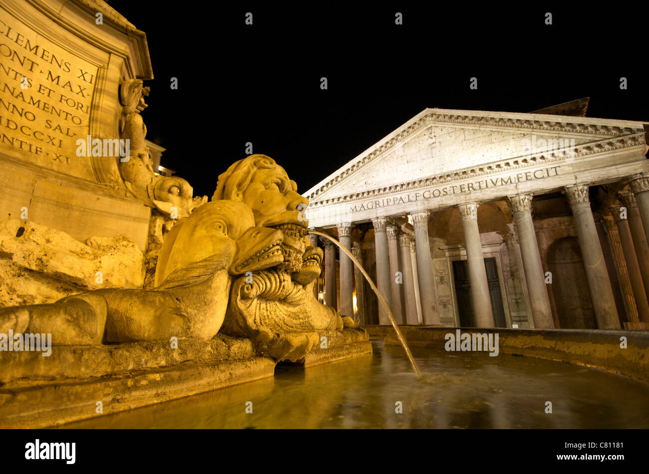 The Pantheon at night, Piazza Della Rotonda, Rome, Italy, Europe Stock Photo