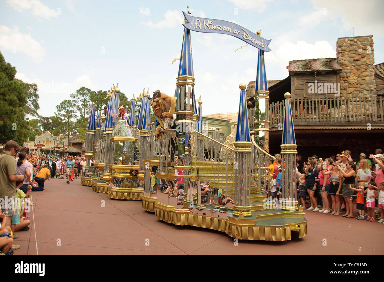 magic kingdom celebrate a dream come true parade beauty and the beast