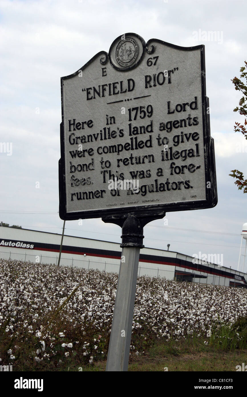 E67 "ENFIELD RIOT" Here in 1759 Lord Granville's land agents were compelled to give bond to return illegal fees. Stock Photo