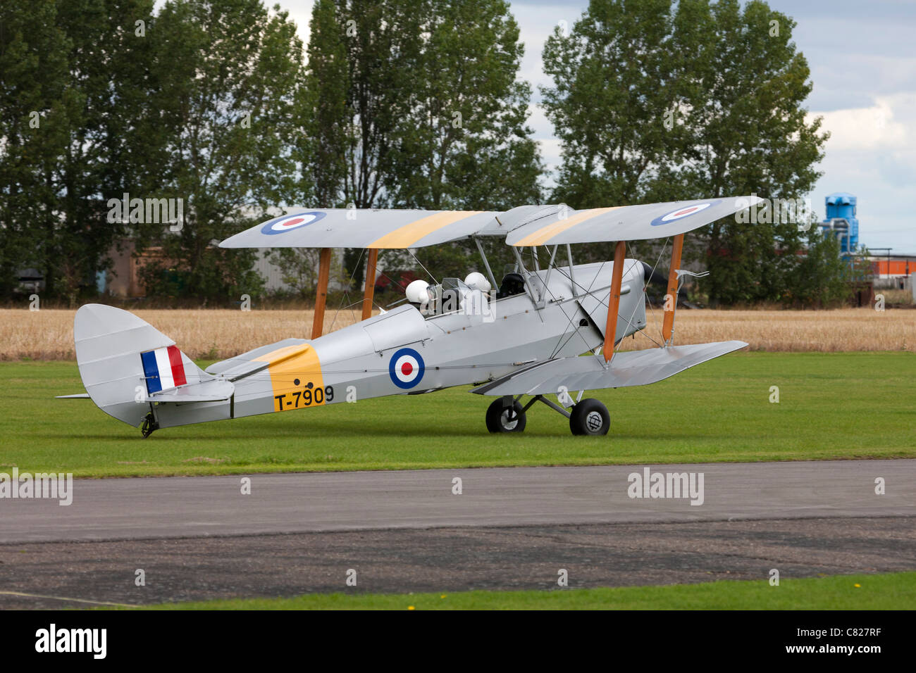 De Havilland DH82A Tiger Moth T7909 G-ANON taxiing along runway at ...