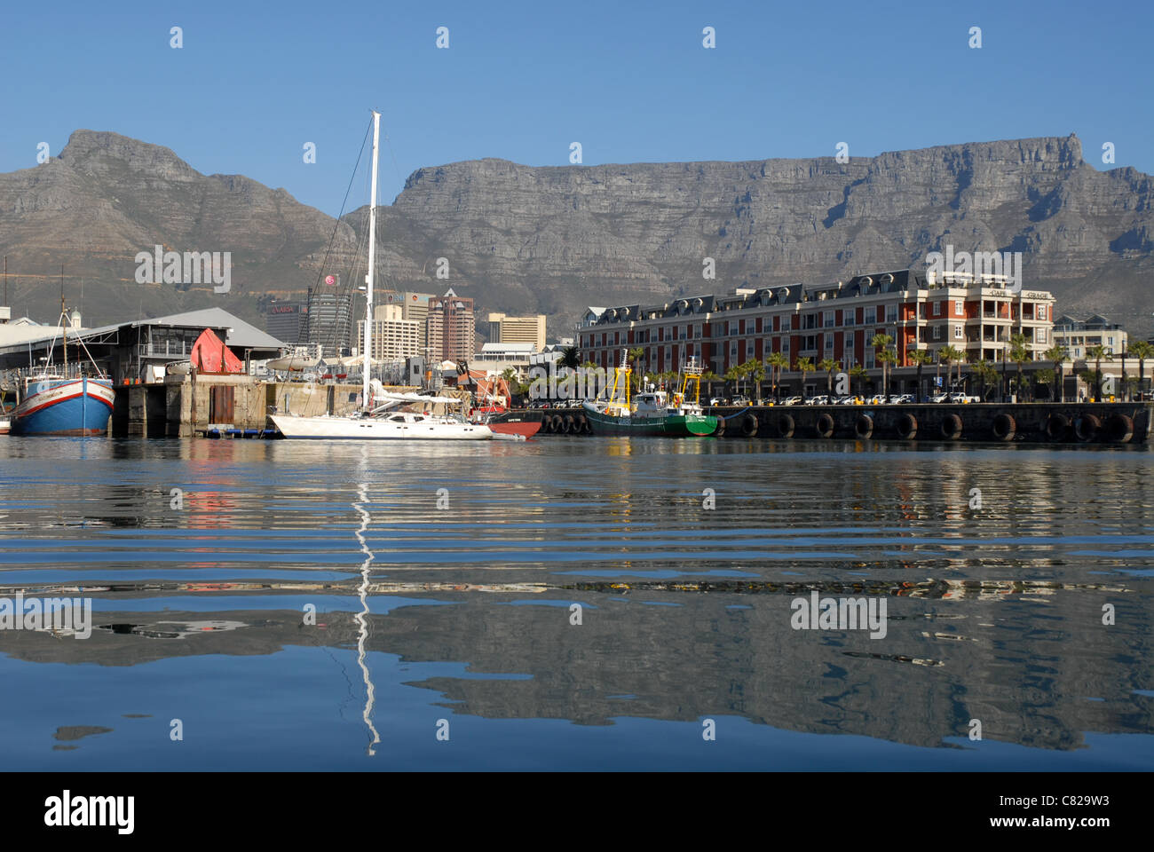 Table Mountain, Cape Grace apartments & harbour, V&A Waterfront, Cape